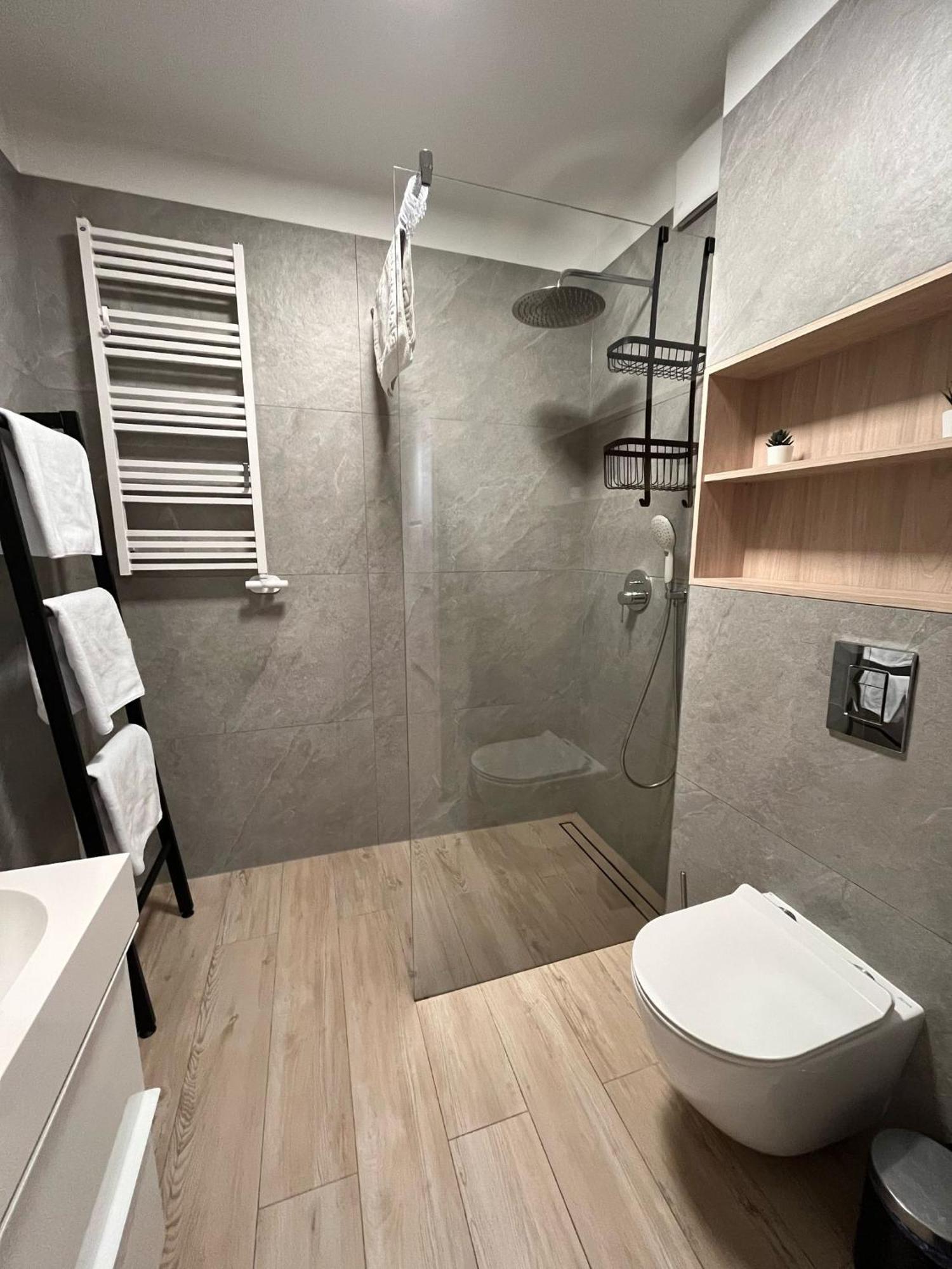 Cubicle 22 Garden & Free Parking *